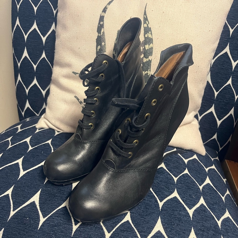 Elegant Black Lace-Up Boots for Women